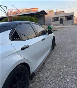 تۆیۆتا کامری